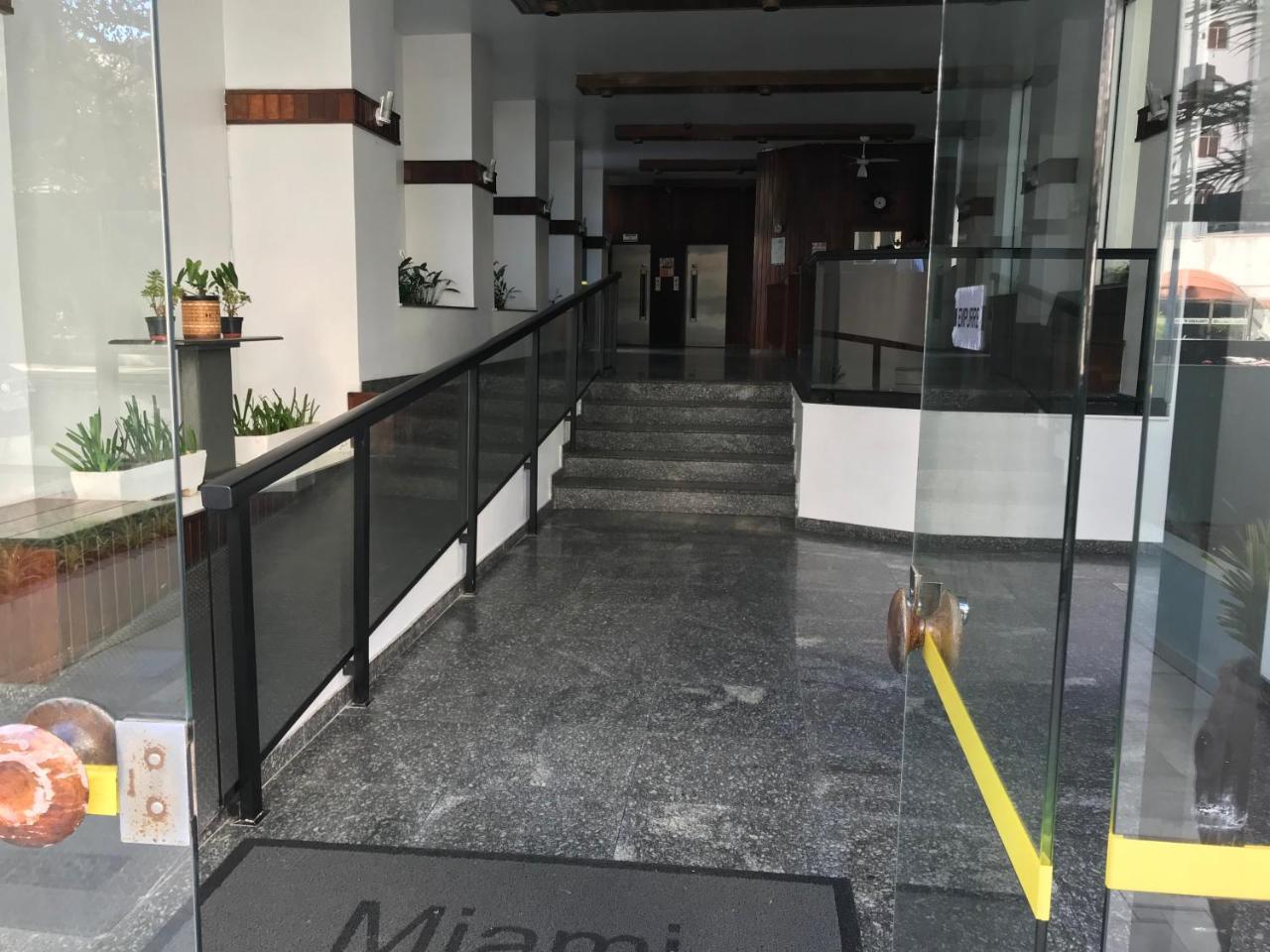 Apartamento Pitangueiras Guarujá Exterior foto